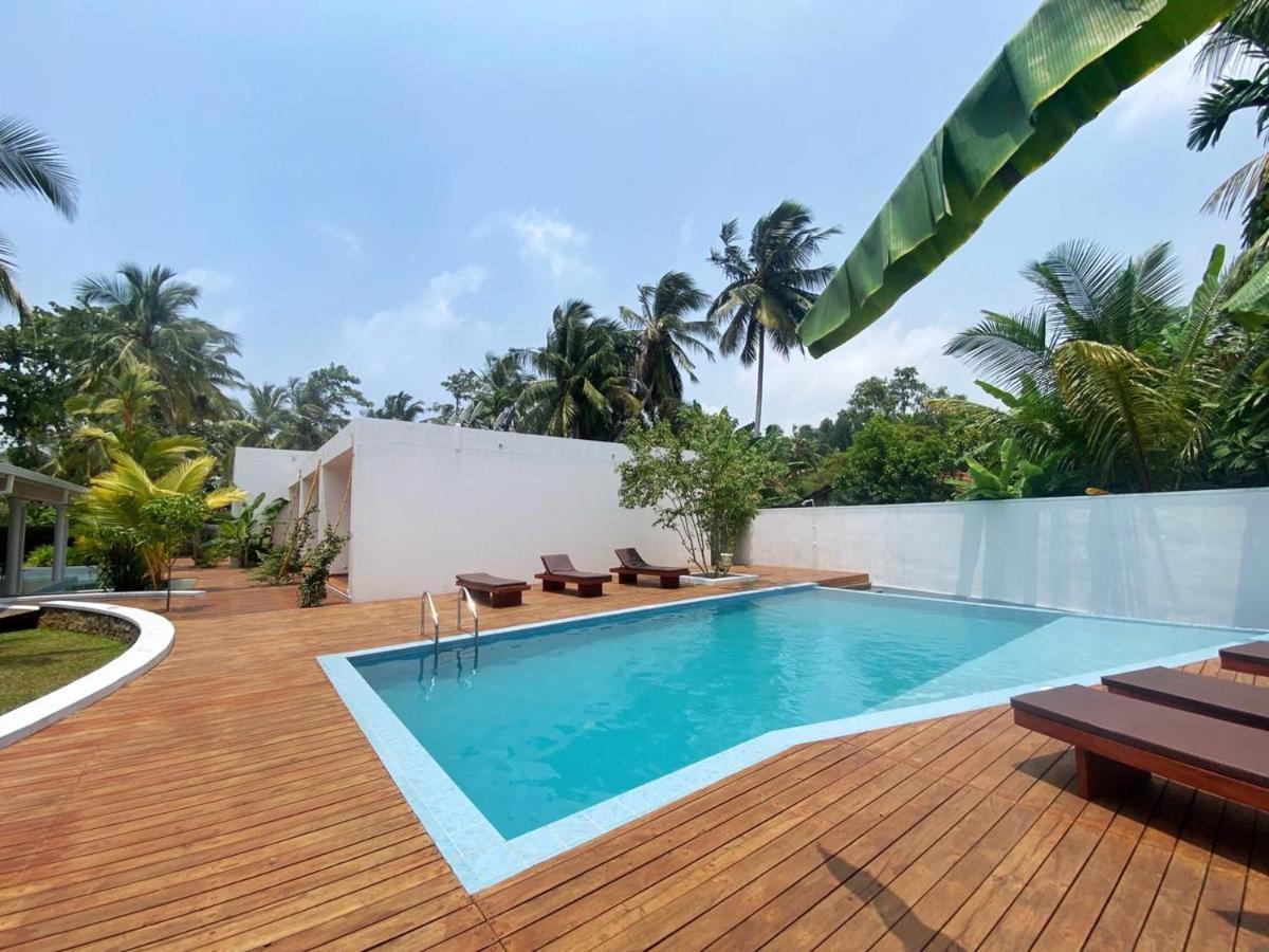Bella Vita Aluthgama Esterno foto